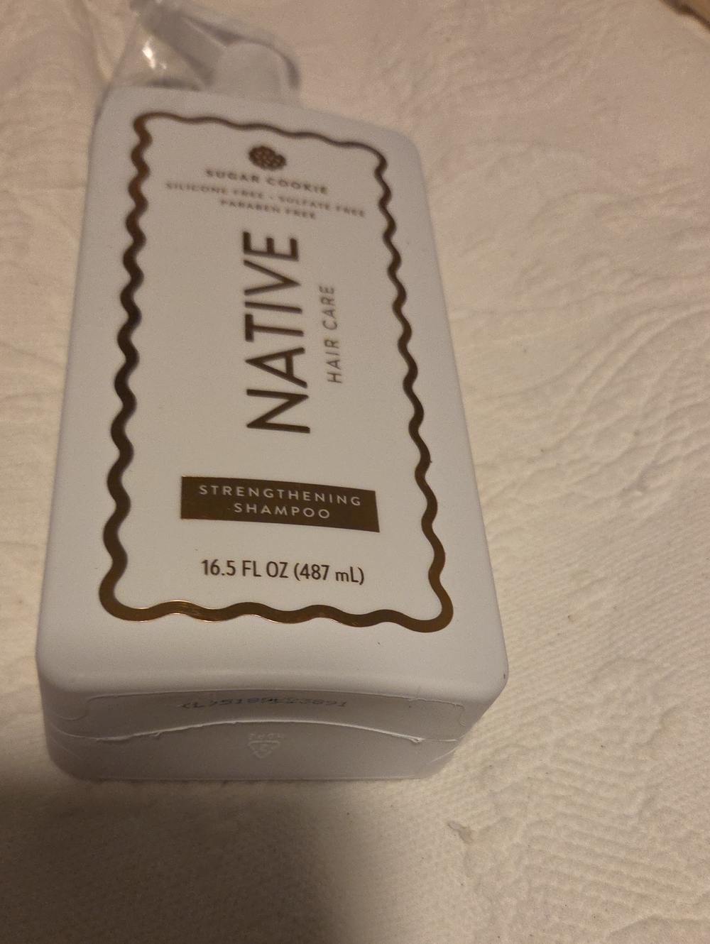 Native Strengthening Shampoo - Sugar Cookie - 16.5 Oz